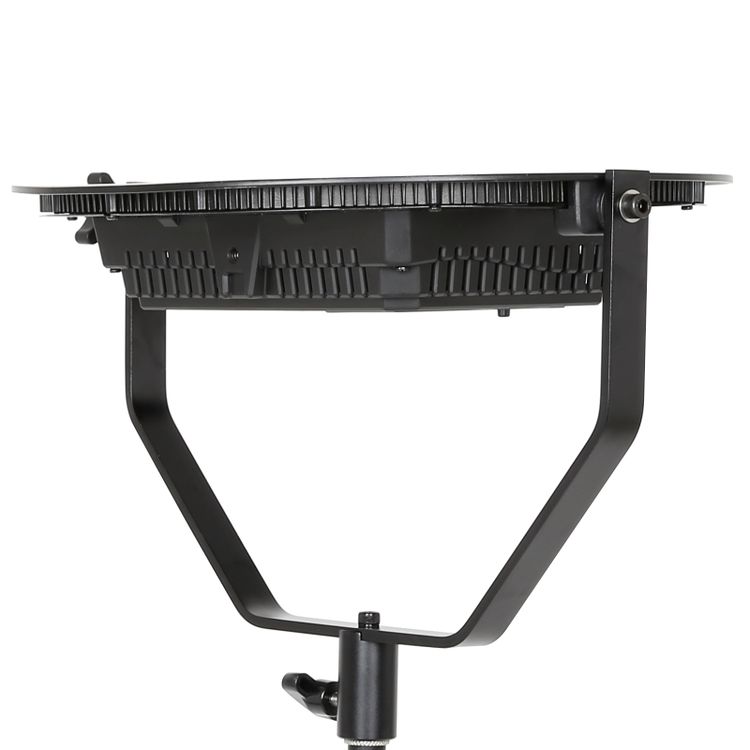 مصباح فيديو LED من فالكون آيز  - مراجعة Photography Lighting Tools وسعره